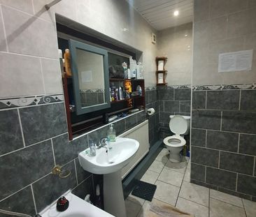Room in a Shared House, Leytonstone Road, E15 - Photo 5