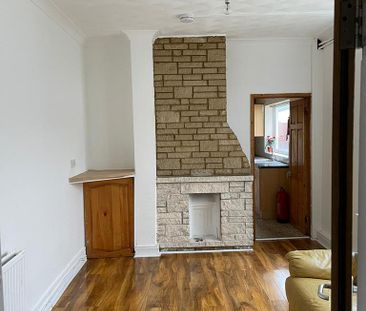 2 bedroom ground floor flat to rent - Photo 5