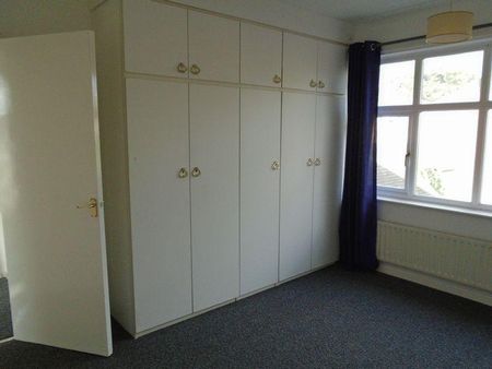 3 bedroom detached house to rent - Photo 4