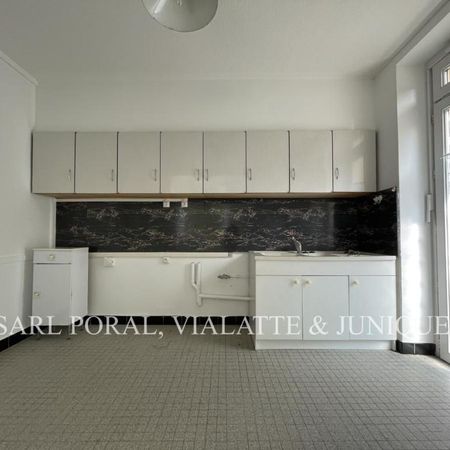 SAINT JEAN LE VIEUX LOCATION T1 - Photo 3