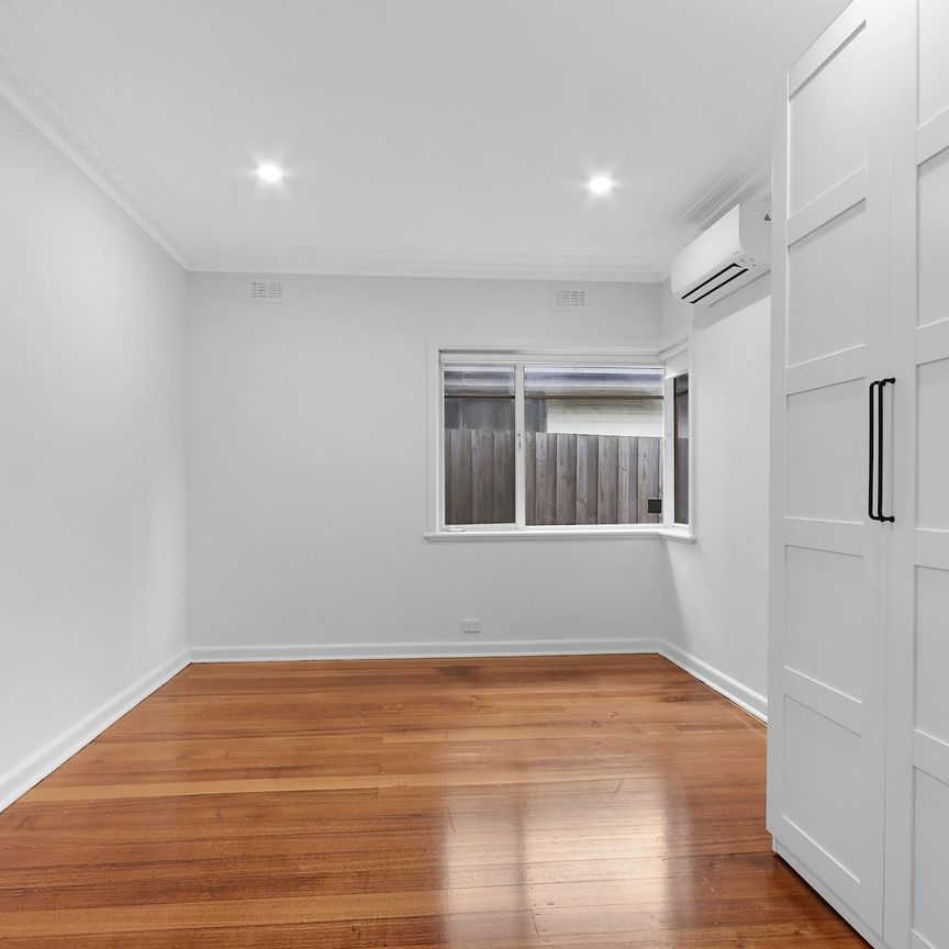 44 Grenville Road, Hampton. - Photo 1