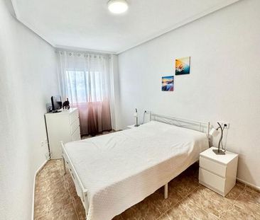 Alquiler de piso en Calle San Luis, 26 - Photo 1