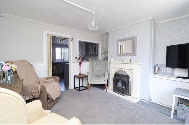 2 bedroom terraced house to rent - Photo 1