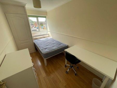 4 bedroom house share to rent - Photo 5