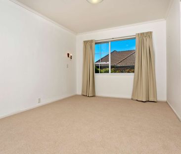 Spacious two bedroom unit in central location - Photo 5