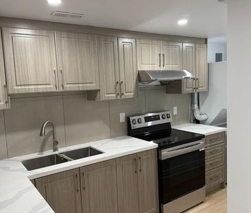 For Lease - 3145 Cantelon Crescent Unit# Basement, Mississauga, Ont... - Photo 4