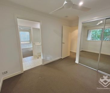 3 Bed Townhouse Available 30 Sept, Lakewood Reserve, 6 month Lease - Photo 6
