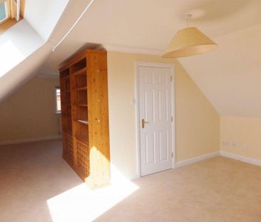 4 bedroom detached house to rent - Photo 6