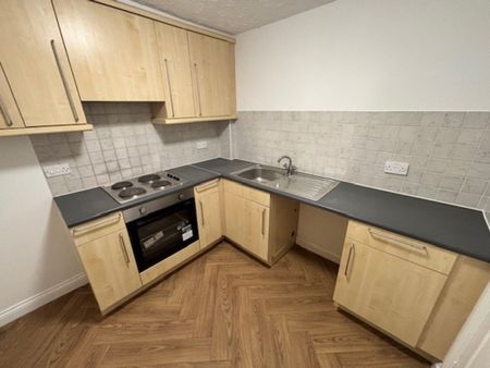 Mountbatten Close, Preston - Photo 2