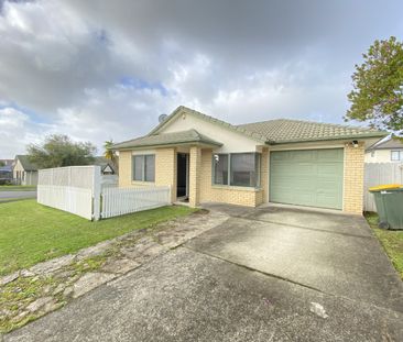 Location! Location!Location! - Photo 2