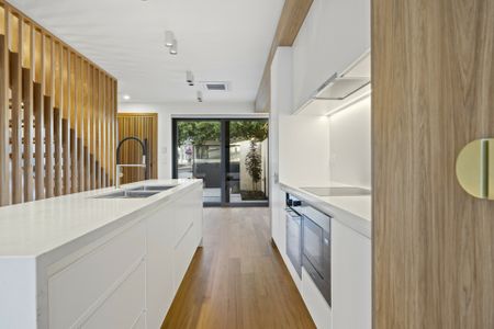 3/186 La Perouse Street, Red Hill ACT, Belconnen - Photo 2