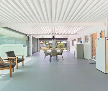 Spacious & Secure Family Home in Mount Sheridan - Photo 4