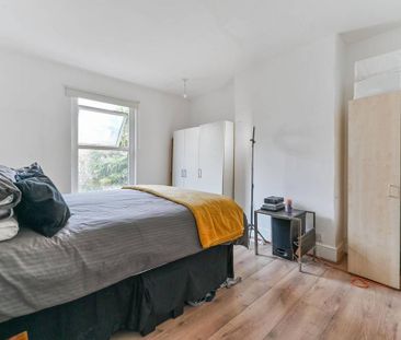 3 bedroom end of terrace house to rent - Photo 6