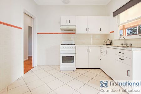 Charming Single-Level Home in a Quiet Yet Convenient Location - Photo 4
