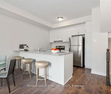 For Lease - 517 Takamose Private Road, Manor Park - Cardinal Glen a... - Photo 3