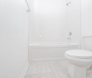 For Lease - 3430 Braeside Way, Pickering, Ontario - Photo 3