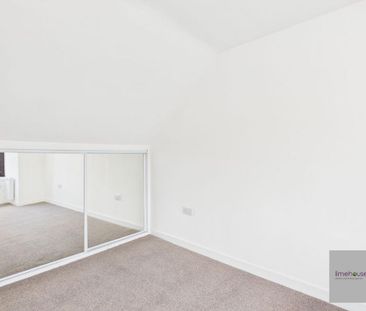 2 bedroom semi-detached house to rent - Photo 2