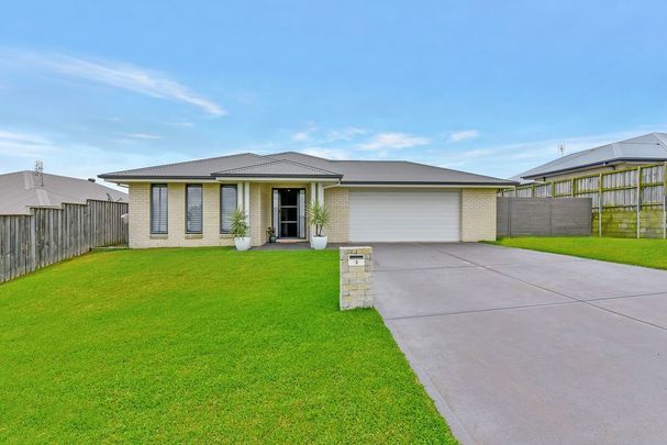 SOUGHT AFTER FAMILY HOME - Photo 1
