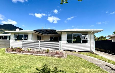 Tidy Family home - Kawerau - Photo 5