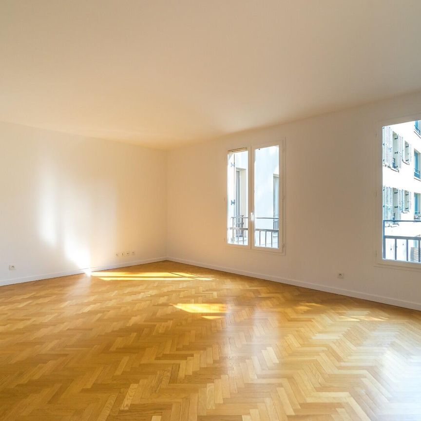 location Appartement T5 DE 108m² À VERSAILLES - Photo 1