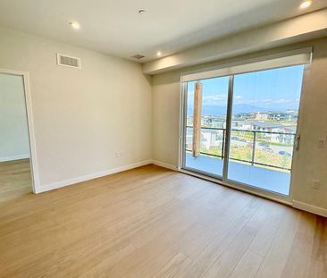 Fifth Floor at ZARA 1 - Photo 4