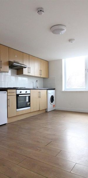 Whitton Road, Hounslow - Photo 1