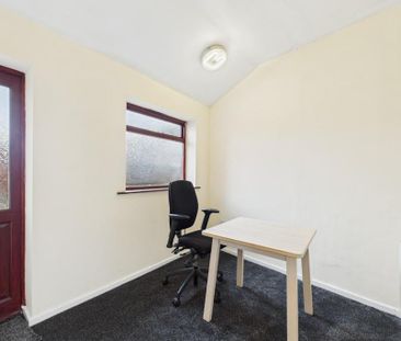 2 bedroom detached house to rent - Photo 4