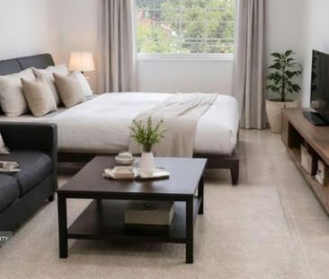 Lloyd Court (D9), Apartment - For Rent - Photo 2