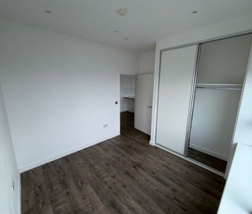2 Bed Flat, Tower House, SE13 - Photo 4