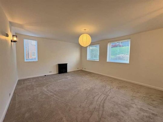 Priory Court, Priory Road Malvern, WR14 - Photo 1