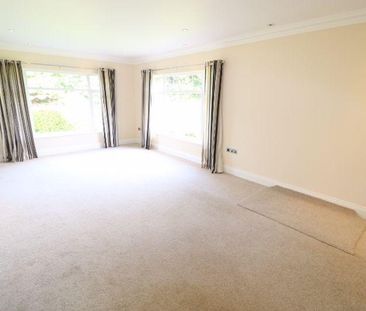 4 bedroom semi-detached house to rent - Photo 3
