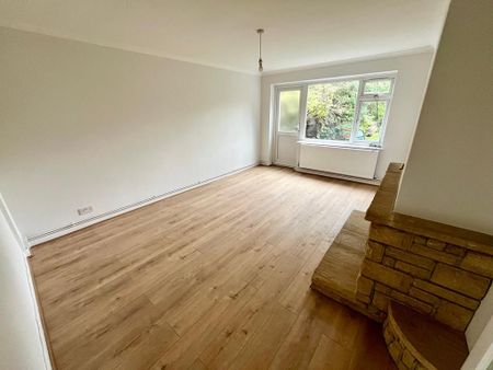 2 bedroom ground floor maisonette to rent - Photo 2