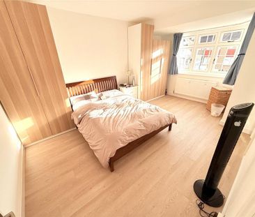 4 bedroom semi-detached house to rent - Photo 5