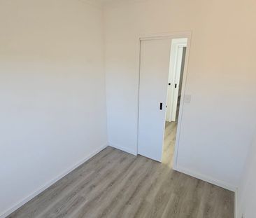 Parmelia Lease: 2-Bed Home, A/C, Deck, Secure Parking, Available Ma... - Photo 1