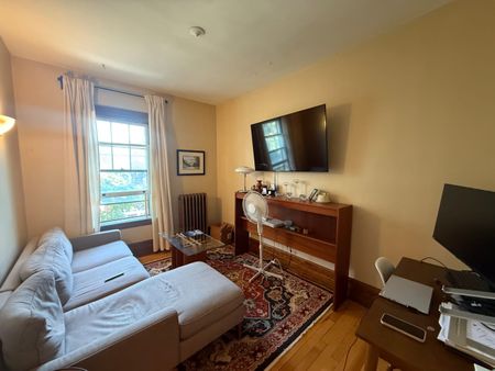 4-66 Fifth Ave - Photo 2