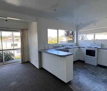 Character Galore - Photo 4