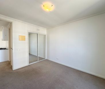 1009/38 Bank Street - Photo 2