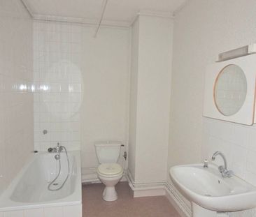 Location Appartement 3 pièces 60m² ROMANS SUR ISERE 26100 - Photo 5