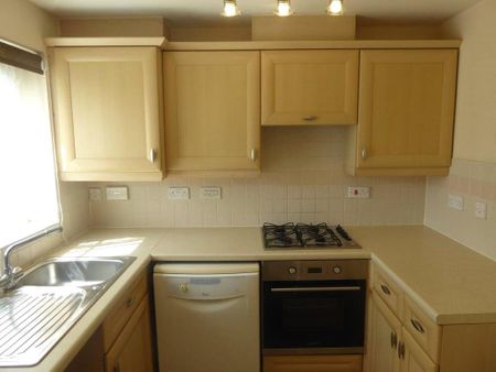 2 bedroom terraced house to rent - Photo 2