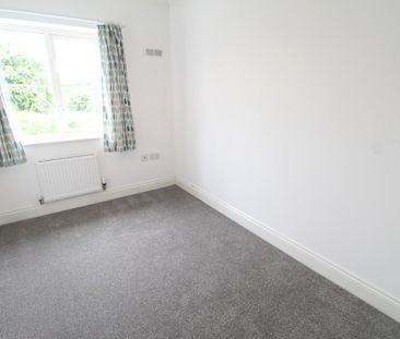 4 bedroom terraced house to rent - Photo 1