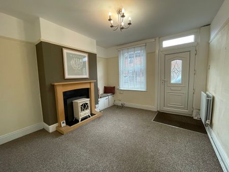 3 bedroom End Terraced House to let - Photo 5