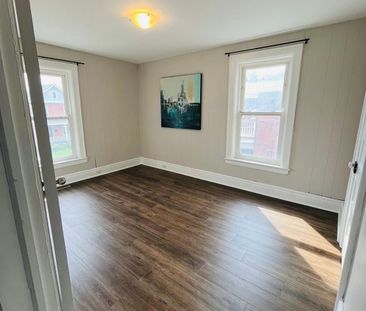 For Lease - 24 CATHARINE Street, Belleville, Ontario - Photo 2