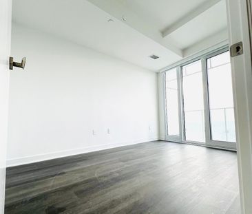 For Lease - 3900 Confederation Parkway Unit# 5706, Mississauga, Ont... - Photo 2