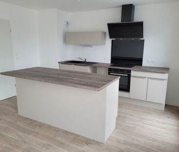 Location Appartement 4 pièces 83m² SECLIN 59113 - Photo 4