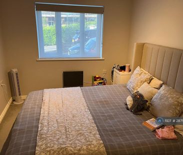 2 bedroom flat to rent - Photo 4