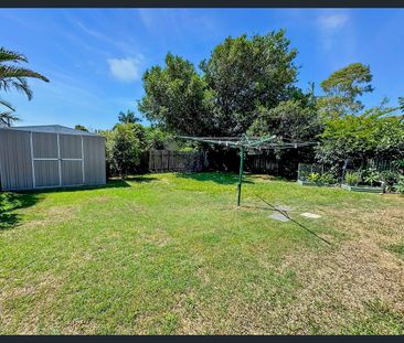 COSY BEACHSIDE HOME - Photo 5