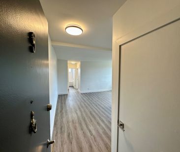 For Lease - 3 Wingreen Court Unit# 9, Toronto, Ontario - Photo 3