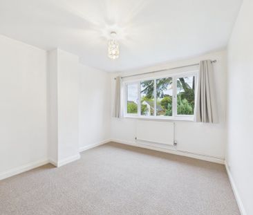 Lawn Close, Datchet, Slough,SL3 - Photo 5