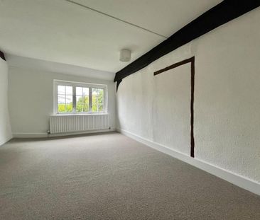 2 bedroom cottage to rent - Photo 2