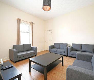 8 bedroom house share to rent - Photo 1